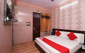 Hotel P R Palace